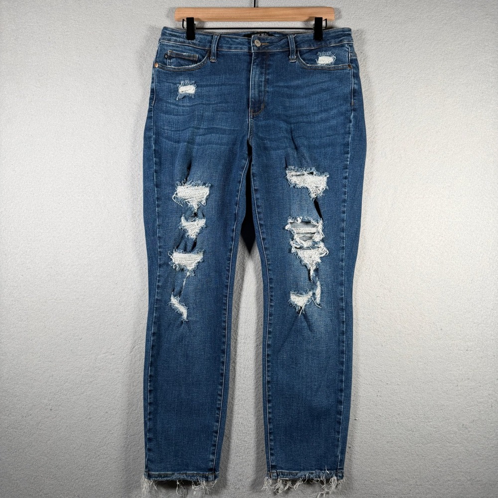 Judy Blue Boyfriend Fit Distressed Jeans Medium Wash Frayed JB88305 Size 13/31